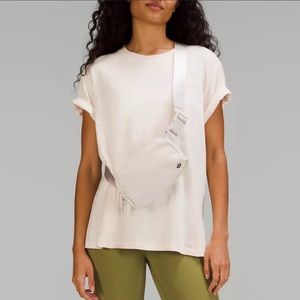 LULULEMON EVERYWHERE BELT BAG in white opal